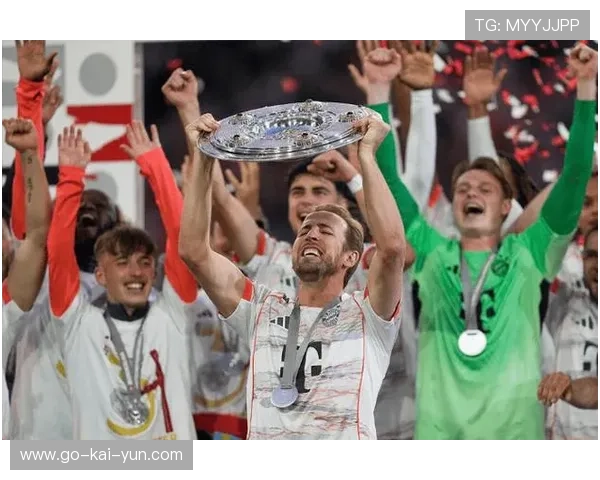 拜仁重金打造锋线 15场37球15助彰显攻击力