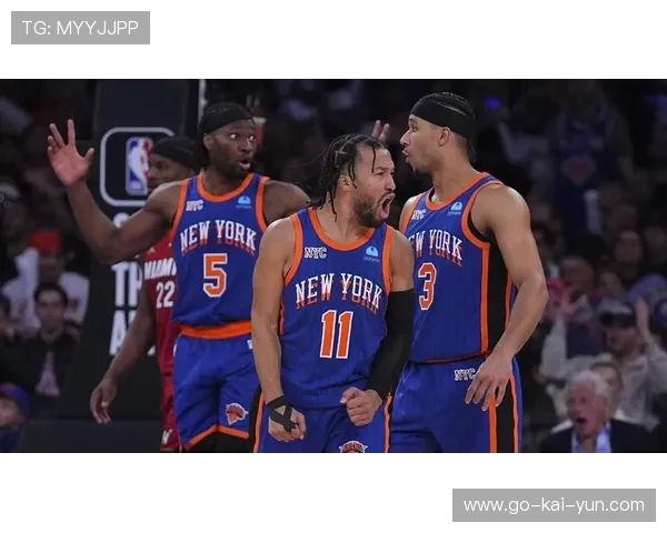 尼克斯客战黄蜂，布伦森磨合成疑对手陷六连败